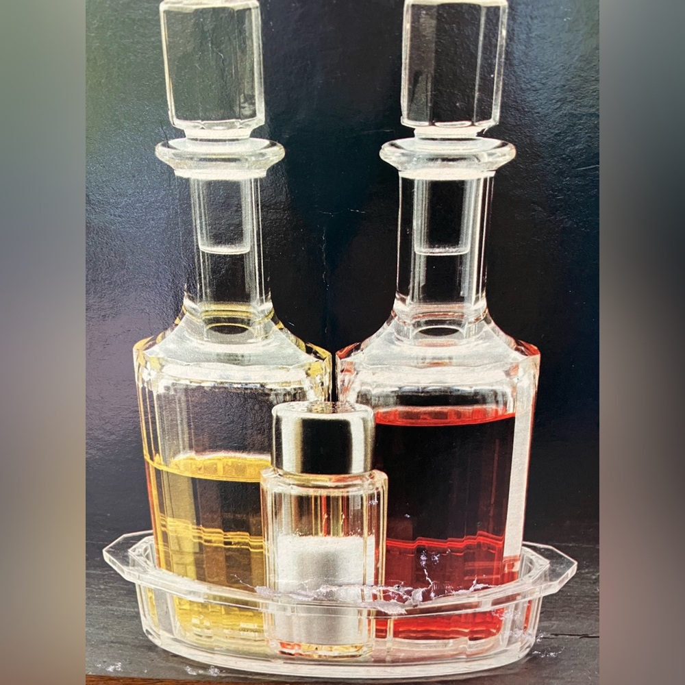 Gorgeous Bormioli glass oil/vinegar/salt/pepr/glass base holder. Glass stoppers.